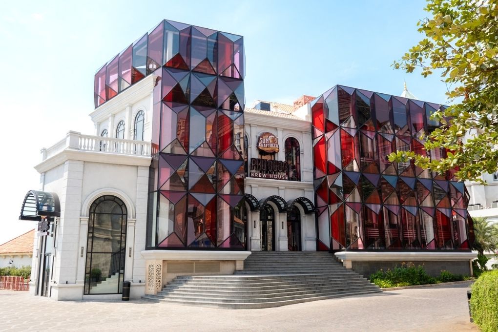 mặt dựng kính Phú Quốc Brew House