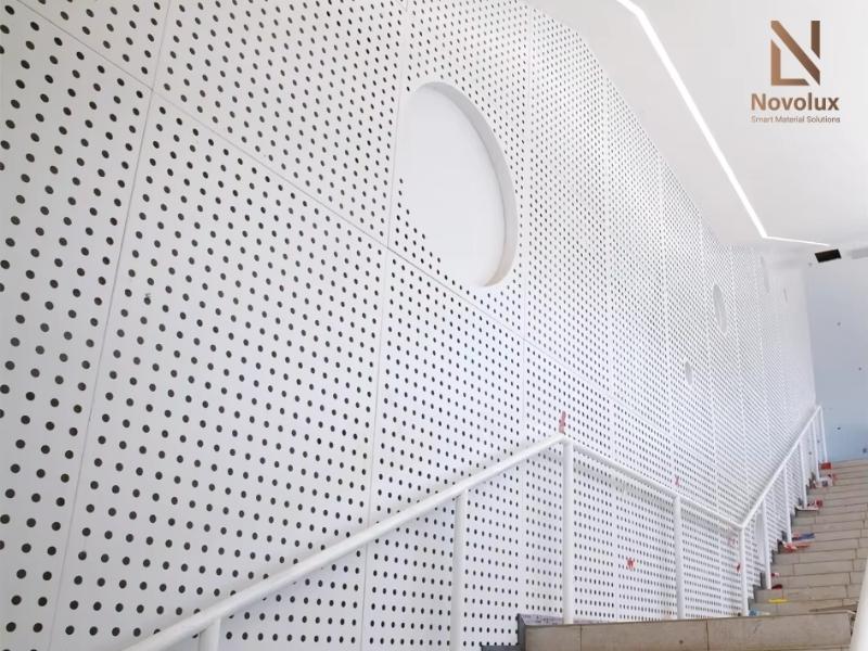 vách nhôm đục lỗ