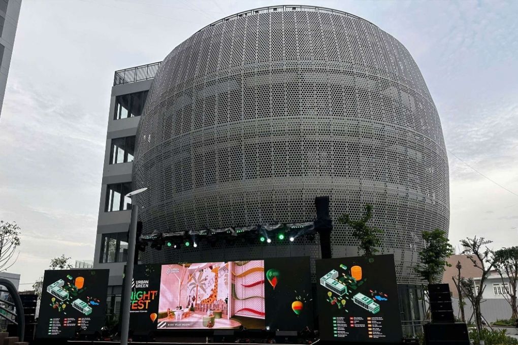 vách ốp mặt dựng bằng nhôm solid đục lỗ 