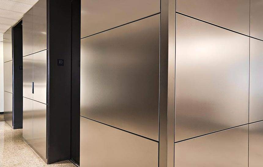 thang máy ốp inox chống bám vân tay