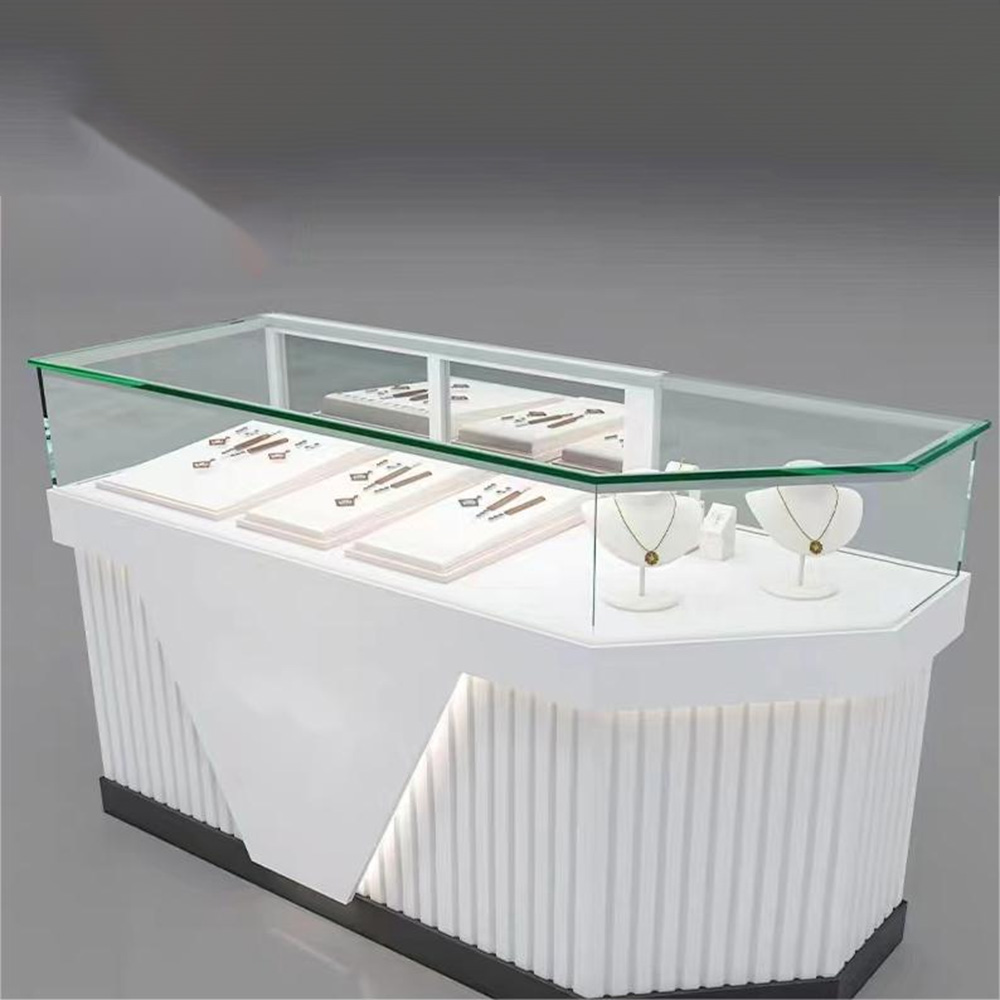 Tính năng Tủ Đựng Đồ Trang Sức Bằng Kim Loại Cao Cấp