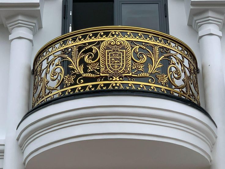 Lan Can Ban Công - Hợp Kim Tùy Chình - Theo Yêu Cầu