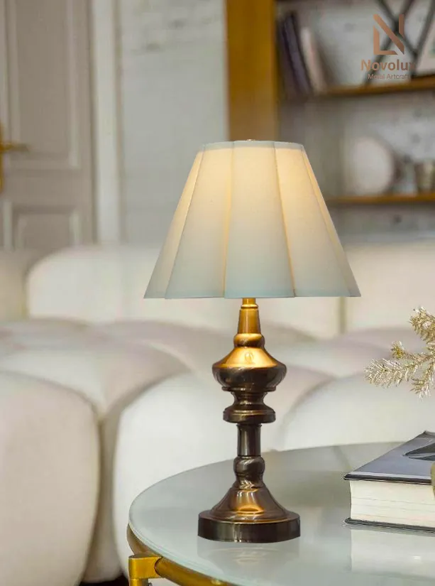 đèn bàn trang trí