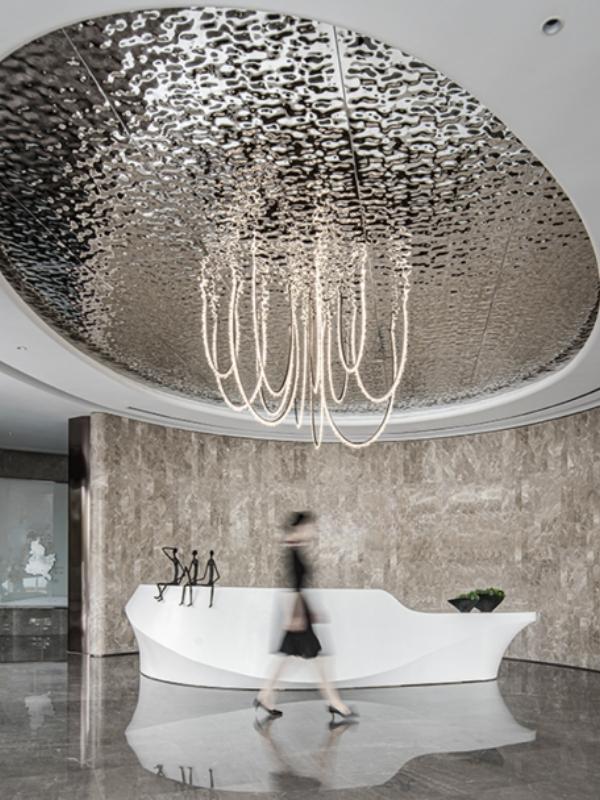 ốp trần inox sóng nước khách sạn