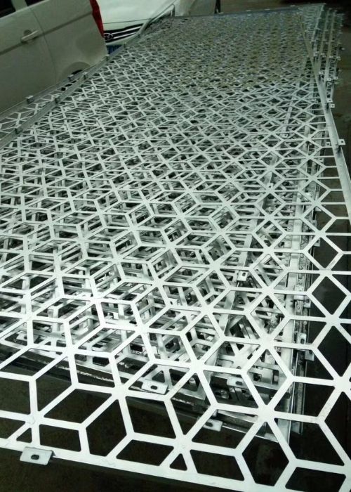 vách nhôm cắt laser thành phẩm