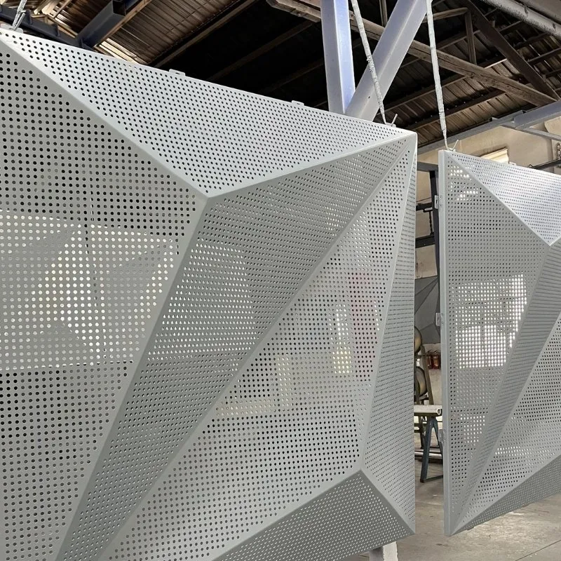 gia công mặt dựng nhôm đục lỗ