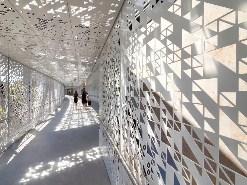 Vách Nhôm CNC – Giải Pháp Trang Trí Bền Đẹp Theo Thời Gian