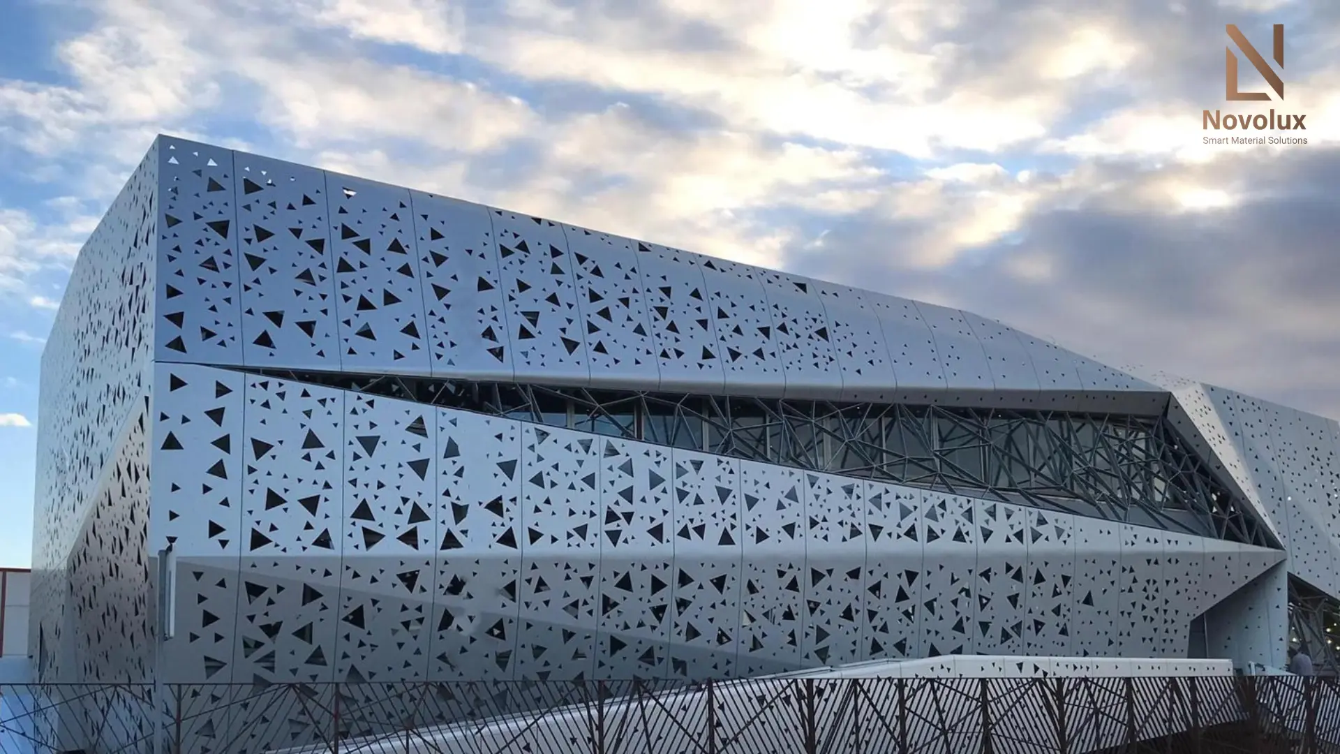 Top những mẫu mặt dựng nhôm Solid ấn tượng