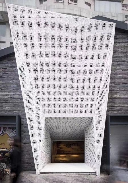 mặt dựng nhôm đục lỗ