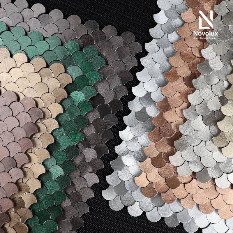 tấm mosaic vảy cả kim loai
