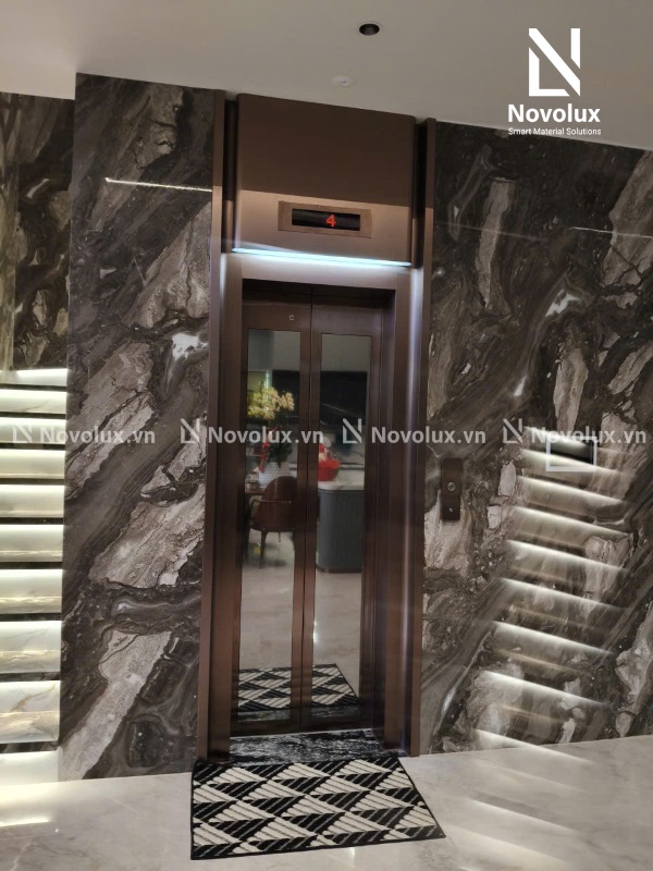 ốp inox cửa thang máy