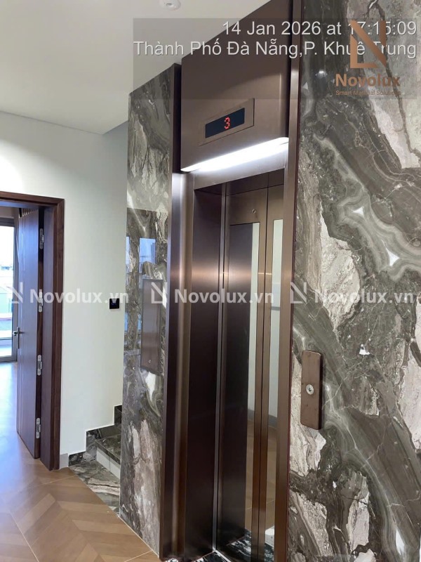 ốp inox cửa thang máy